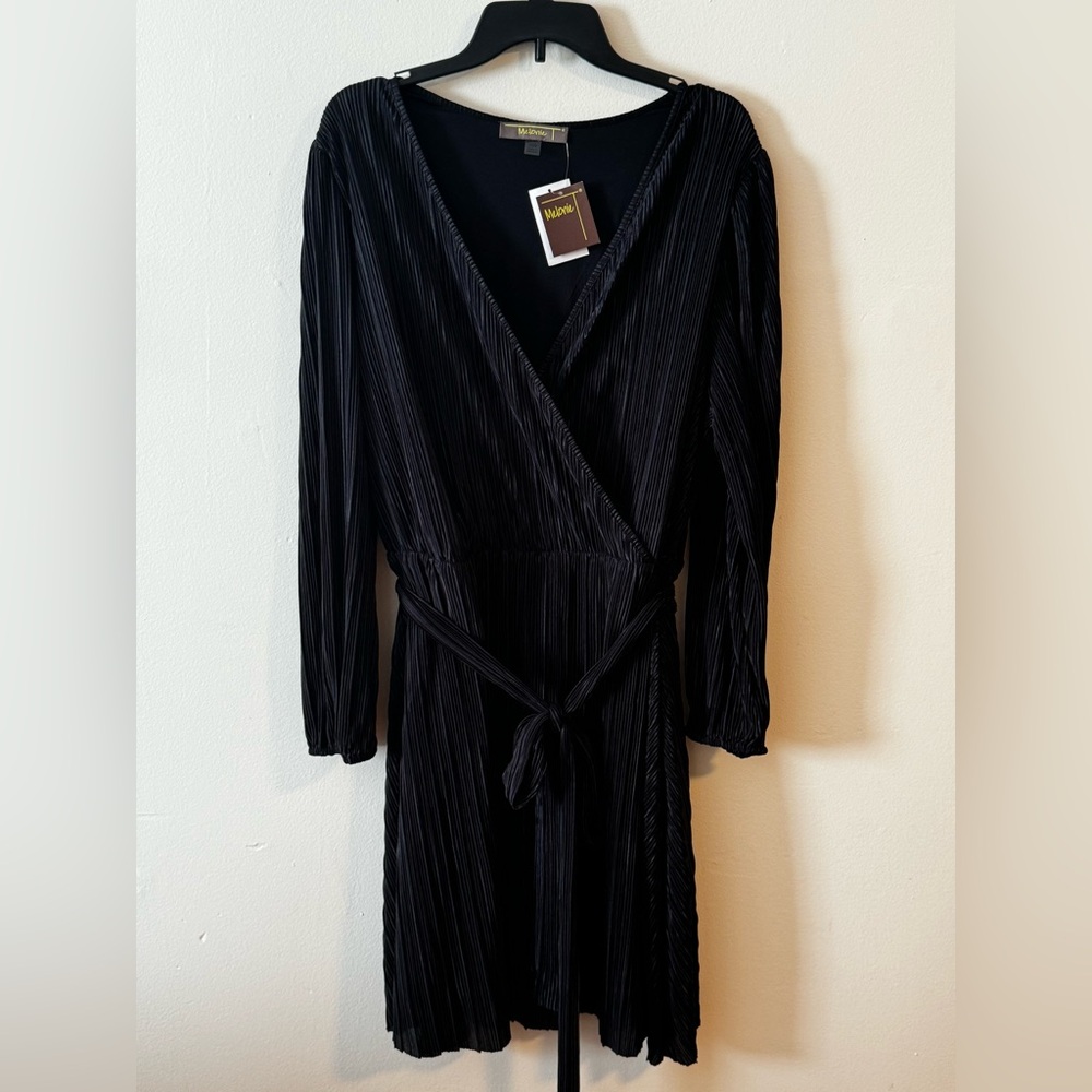 Womens Melonie Brand, black dress, Size 22W, NWT
